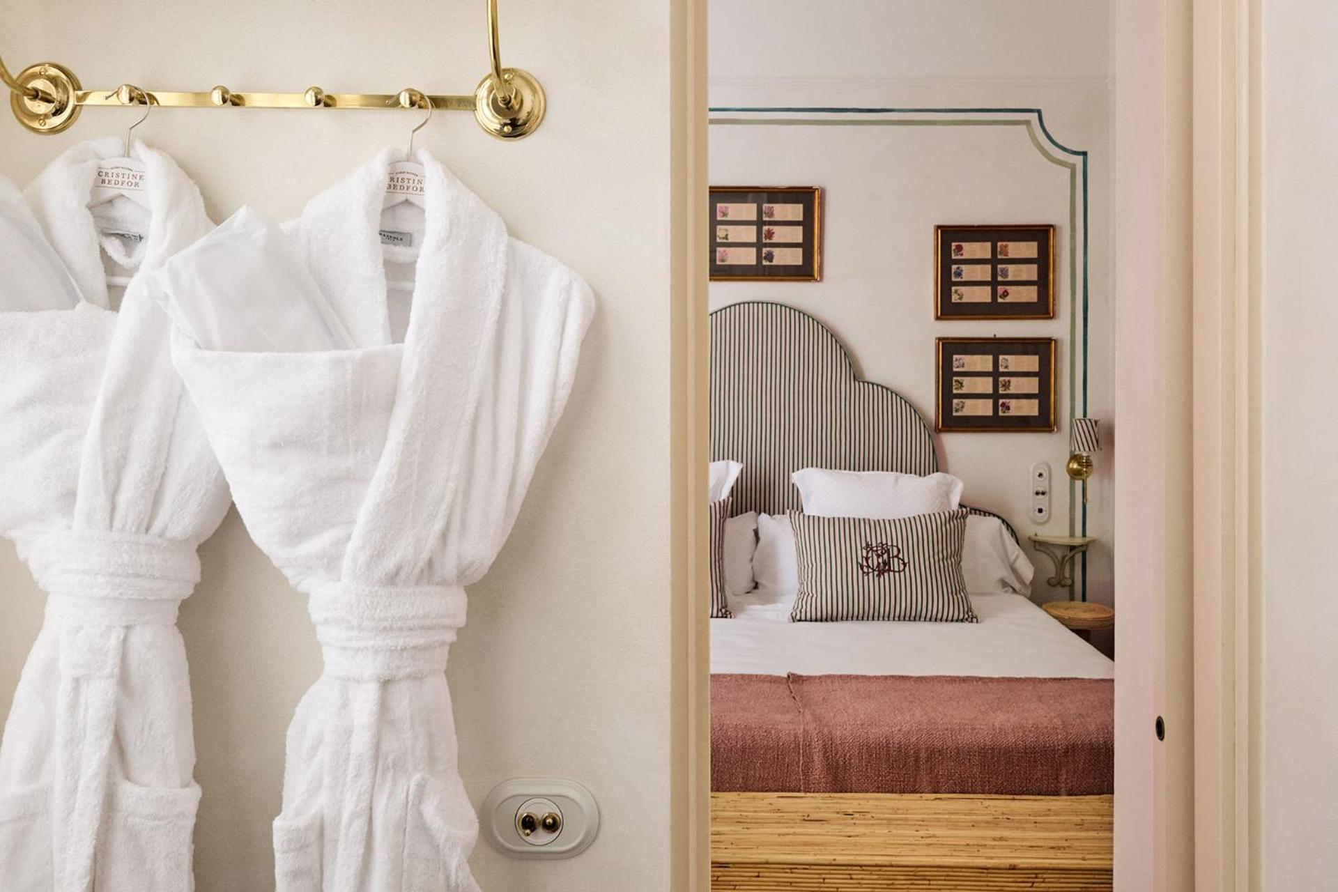 Double Room,1672984507:JPEG